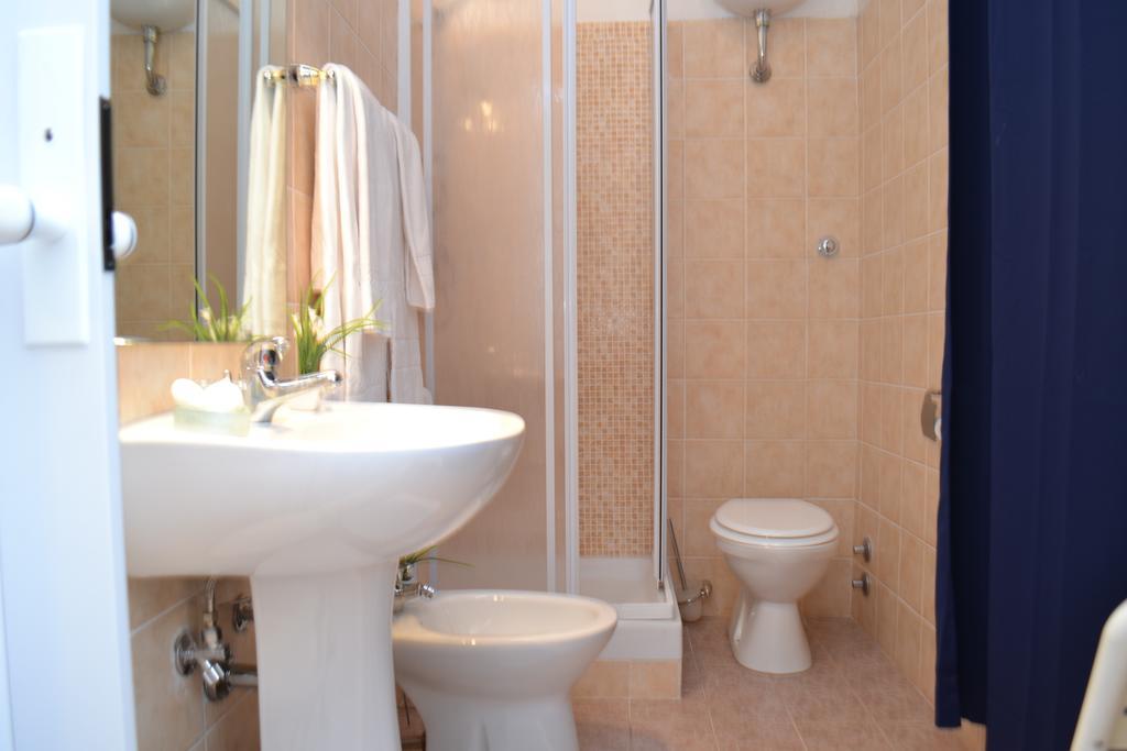 La Luna Di Roma B&B Стая снимка