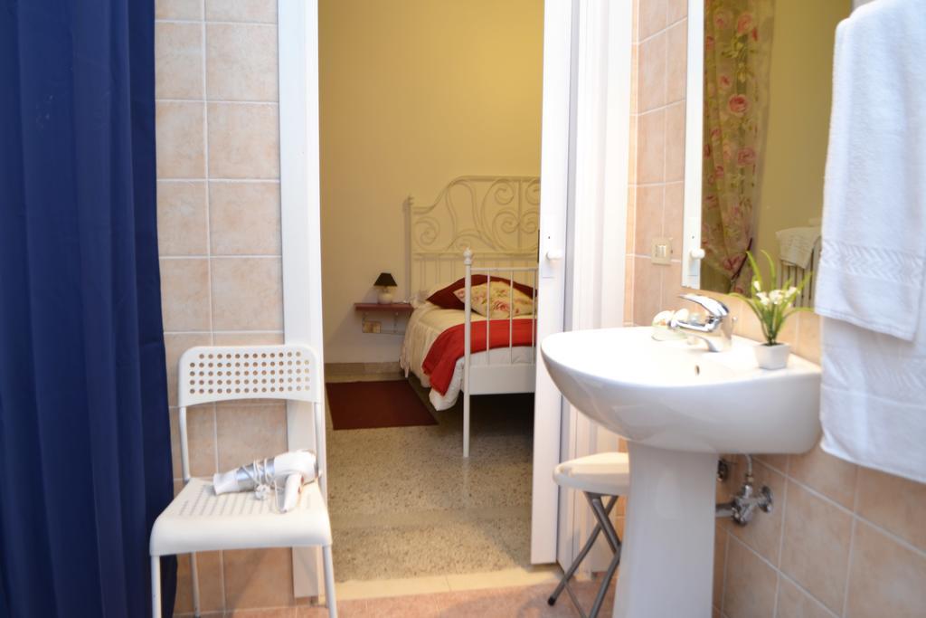 La Luna Di Roma B&B Стая снимка
