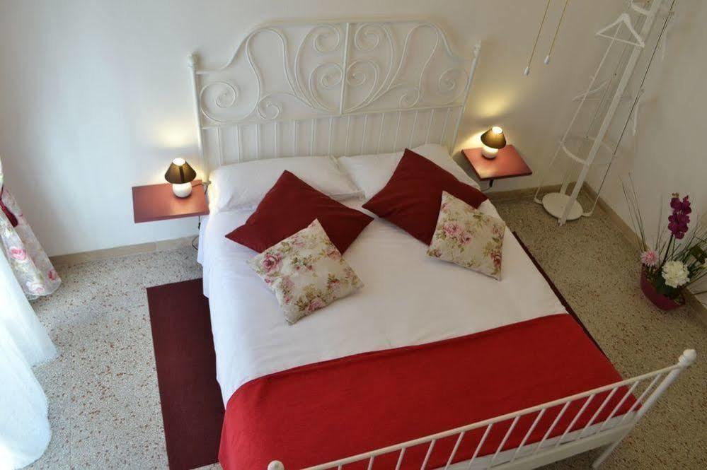 La Luna Di Roma B&B Екстериор снимка