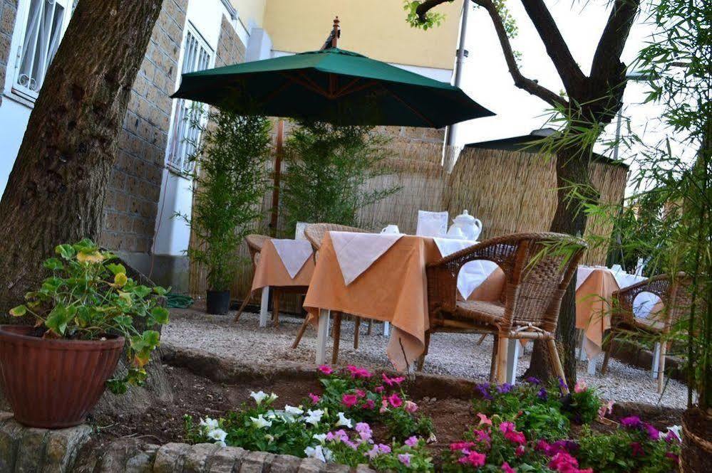 La Luna Di Roma B&B Екстериор снимка
