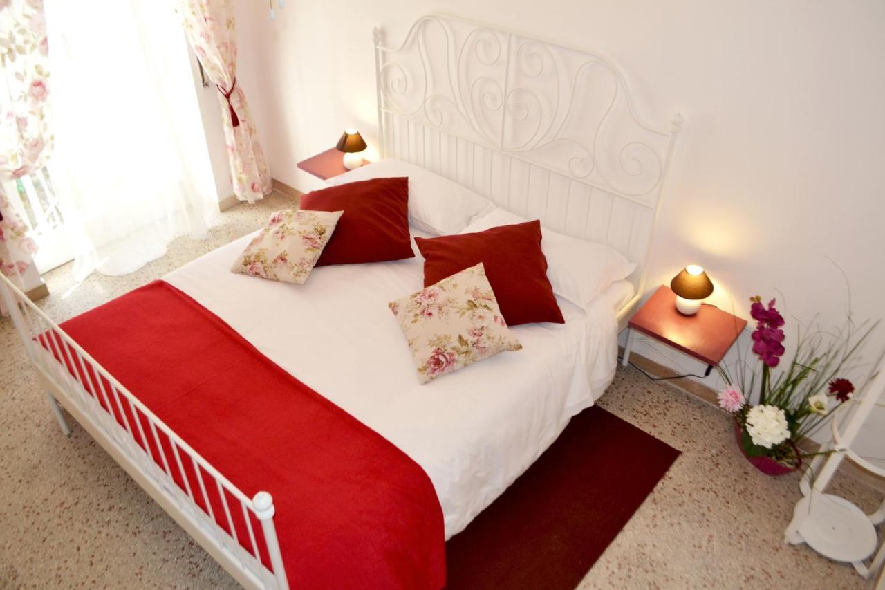 La Luna Di Roma B&B Стая снимка